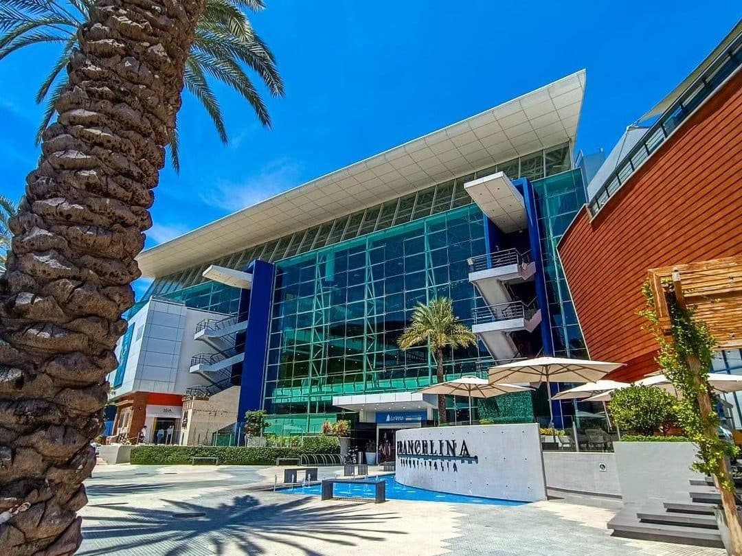 La Vela Centro Comercial