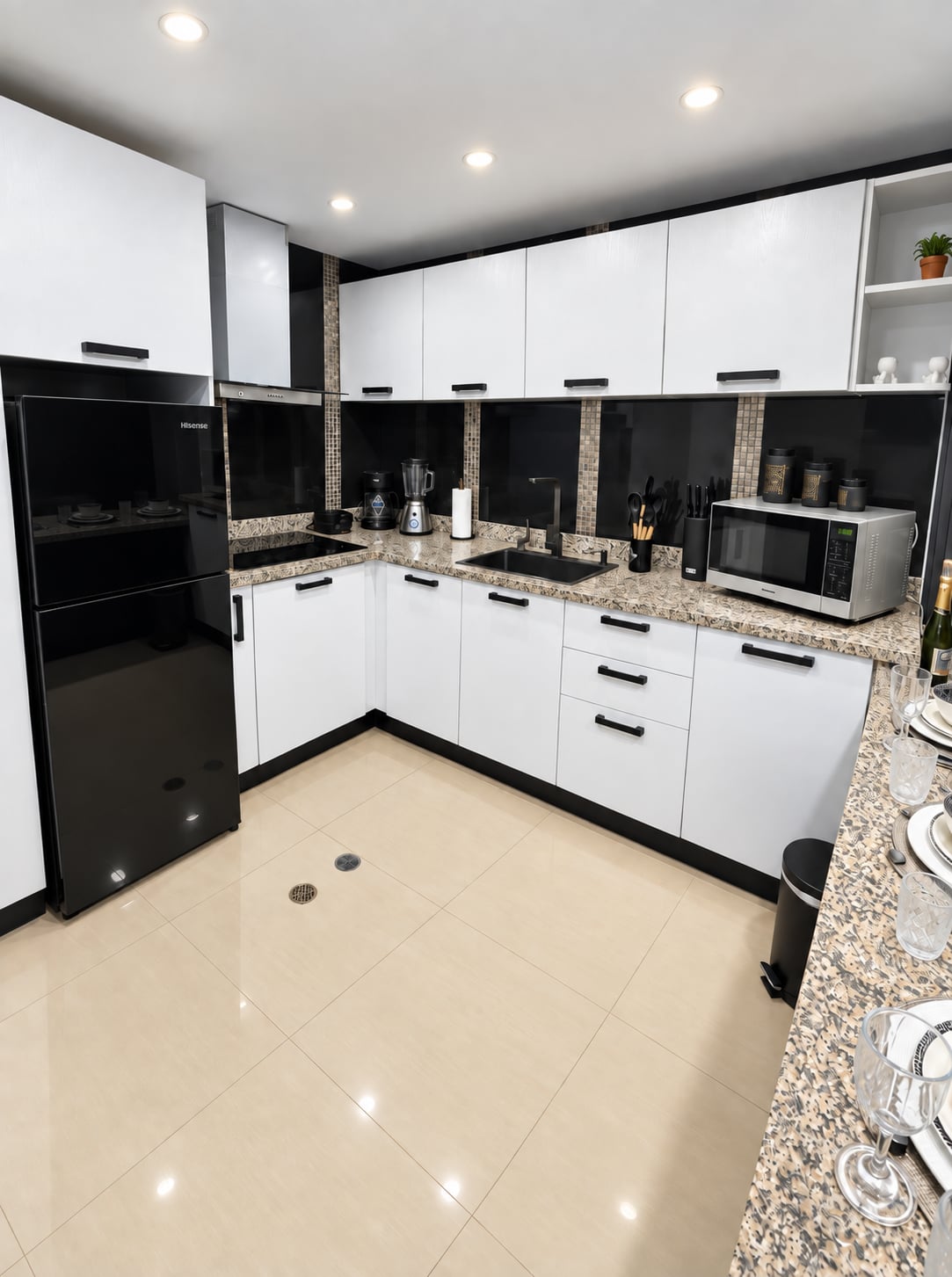 Cocina equipada, otro ángulo