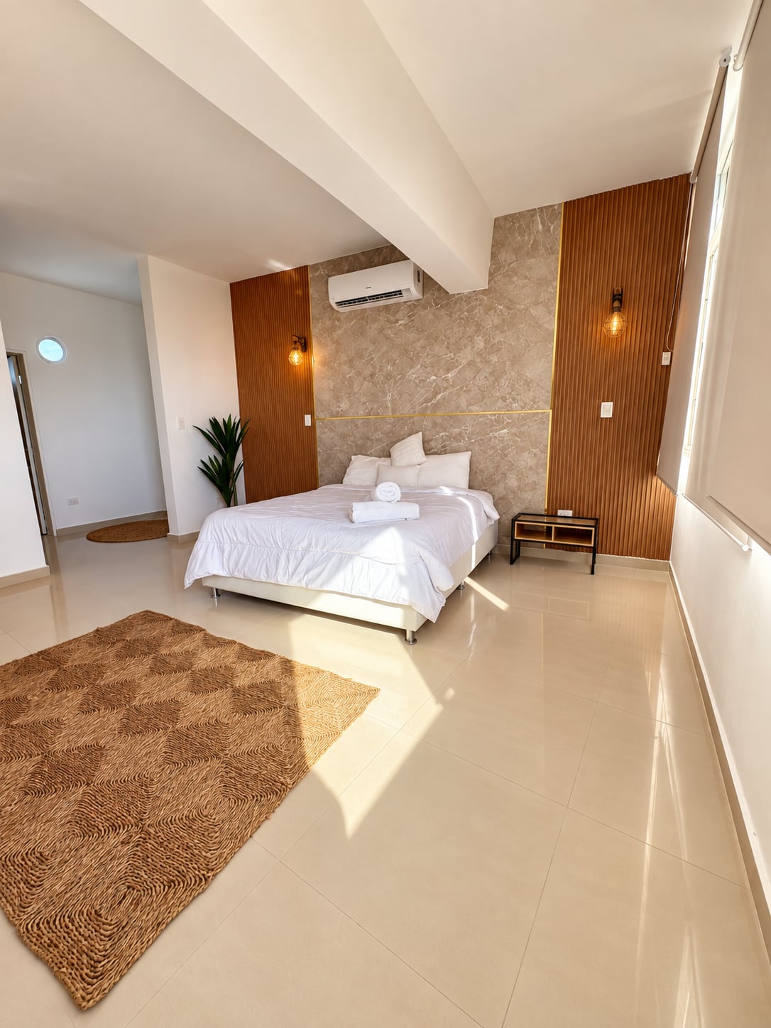 Habitación principal con vistas a la laguna